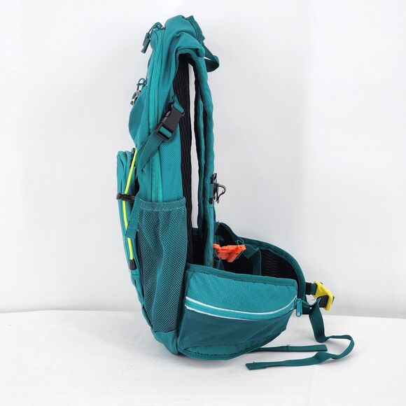 NEVO Rhino Hydration Backpack 18L Insulated with 3L Water Bladder NWOT - Picture 3 of 14